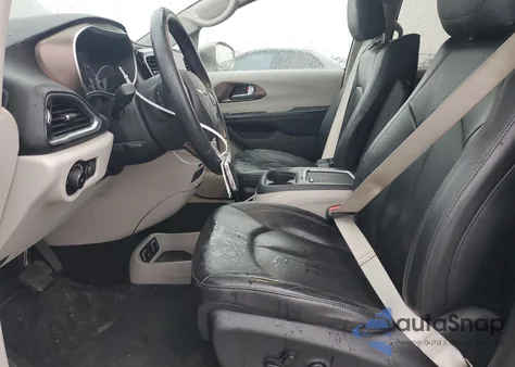 2017 Chrysler Pacifica Touring L Plus из США, поврежденный, VIN 2C4RC1EG8HR811833